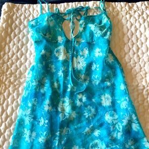 Sexy babydoll is flirty and beautiful! Like new